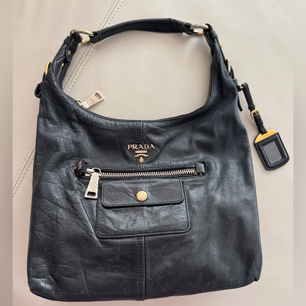 PRADA Hobo Black Leather Shoulder Bag with Gold Hardware Vintage / pre-loved
